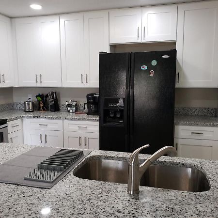 Shell Near The Sea, 2-Br Pet Friendly Home Venice Kültér fotó